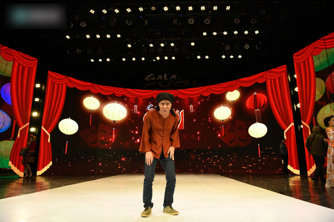 Cô đẩu Công Lý lù lù xuất hiện, cả khán phòng cười không ngớt